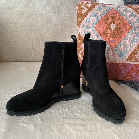 NEW Tory Burch Lug Black Boot Sz. 9.5 Nordstrom - Picture 5 of 13